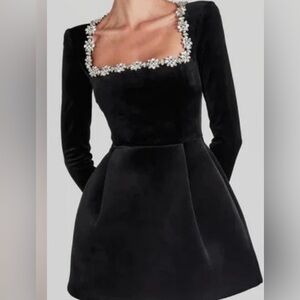 NWOT Black Velvet & Crystal square neck long sleeve mini dress. Size L